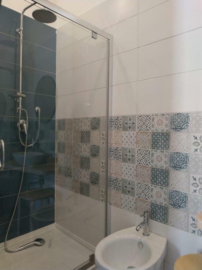 קאסטלמארה דל גולפו Marina Blu Rooms מראה חיצוני תמונה